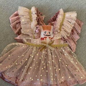 Baby girl pink velvet Ruffled polka dot Dress w Gold 0-3 months nutcracker